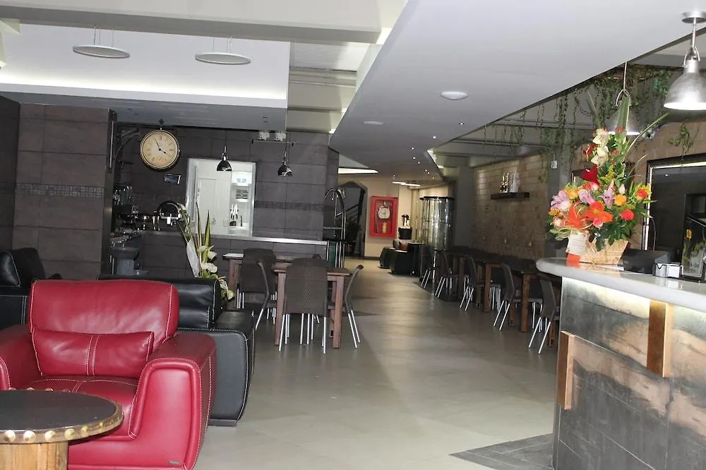 Hotel Provenza Garden Medellin 3*,