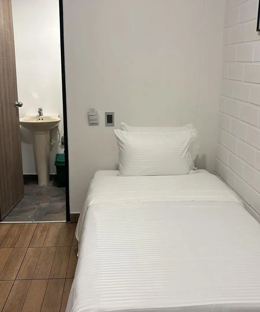 Hotel Provenza Garden Medellín 3*,  Colombia