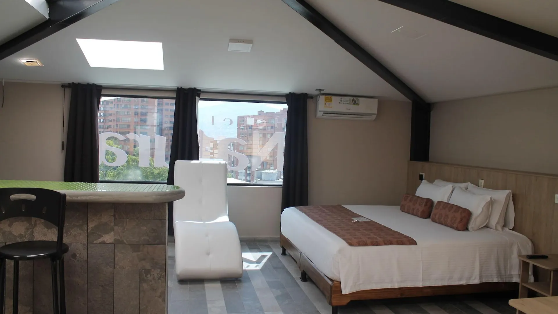 Hotel Provenza Garden Medellin