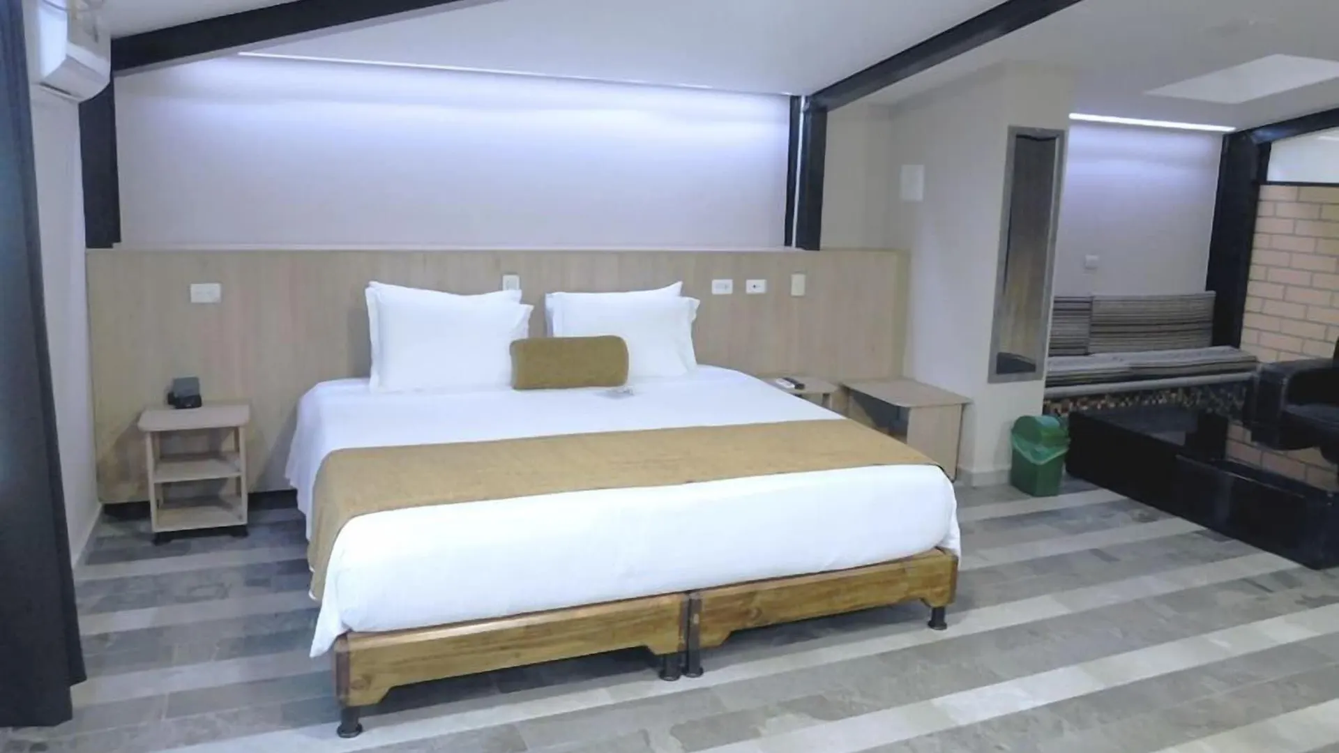 Hotel Provenza Garden Medellin