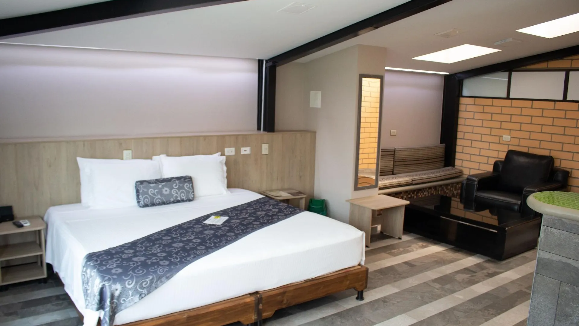 Hotel Provenza Garden Medellin