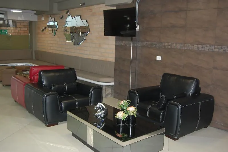 Hotel Provenza Garden Medellin 3*,