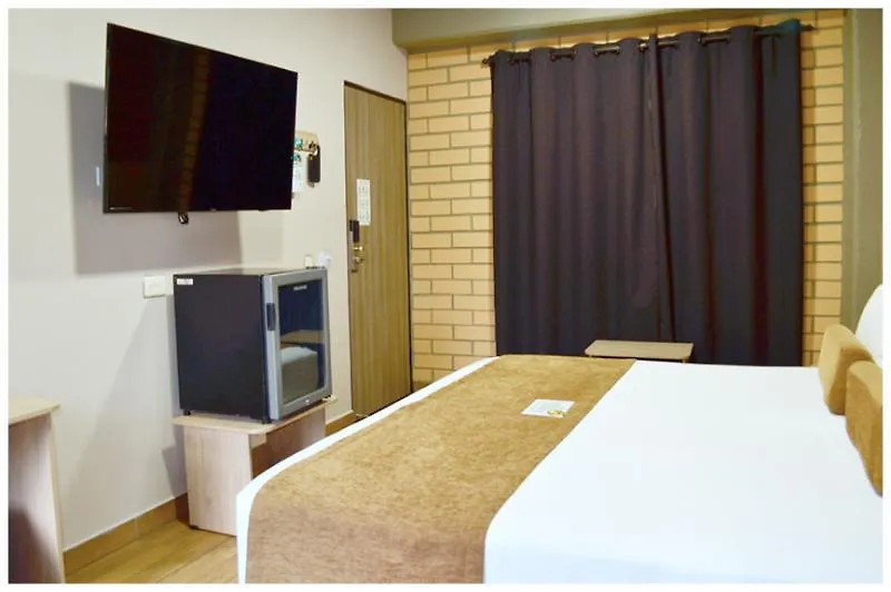 ***  Hotel Provenza Garden Medellin Colombia